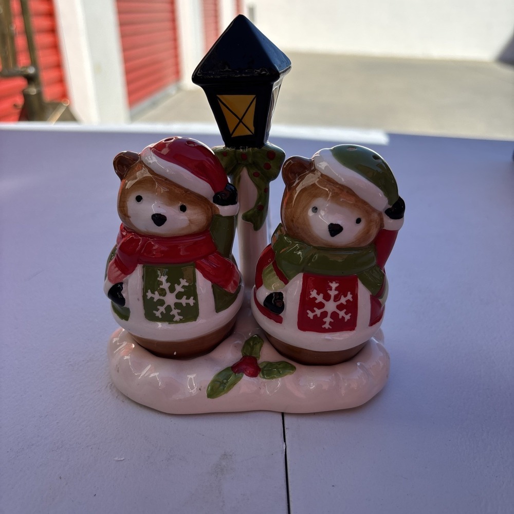 Bella Casa by Ganz Ceramic bears Salt And Pepper Shakers Tray Christmas